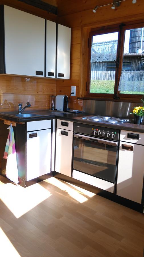 S'Husli Bed & Breakfast Embrach Bagian luar foto
