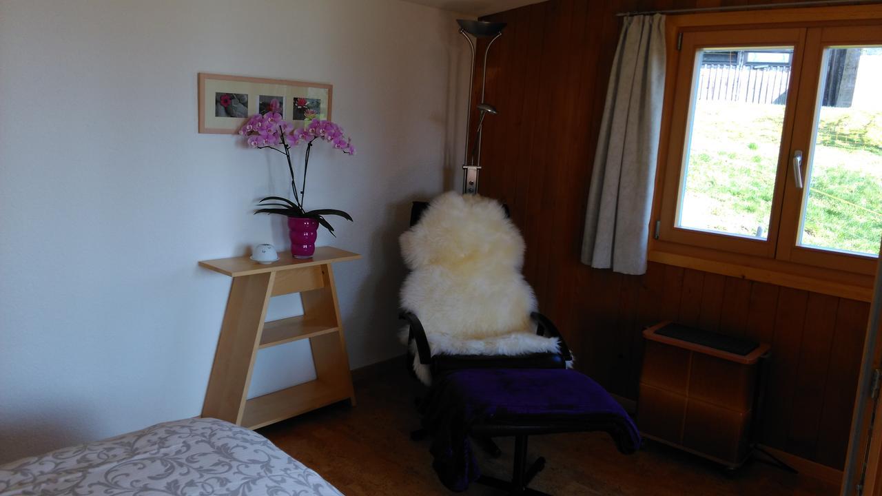 S'Husli Bed & Breakfast Embrach Bagian luar foto