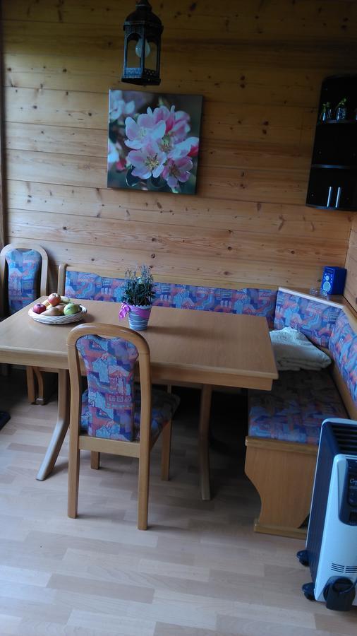 S'Husli Bed & Breakfast Embrach Bagian luar foto